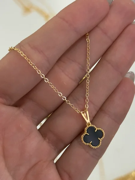 COLAR TREVO DELICADO VIRGINIA - FOLHEADO