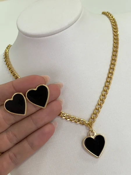 CONJUNTO CORAÇÃO CORRENTE - FOLHEADO