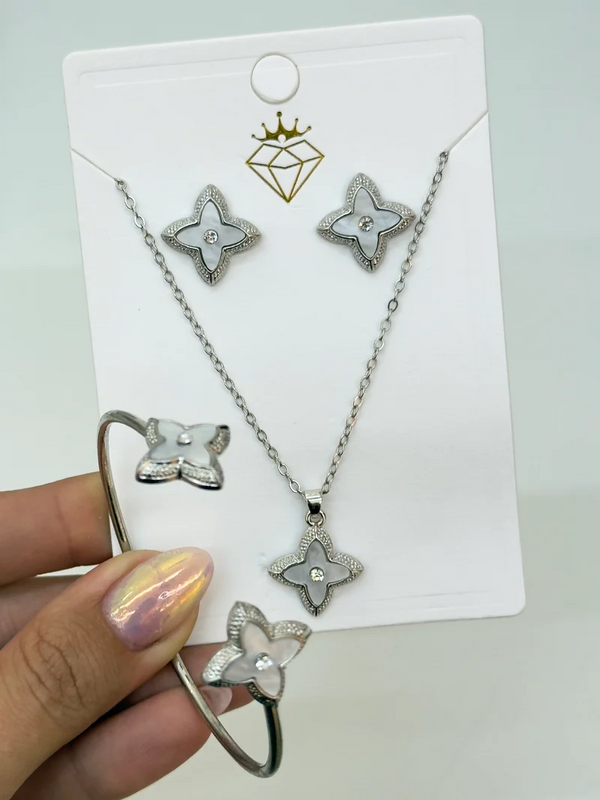 CONJUNTO TREVO - FOLHEADO