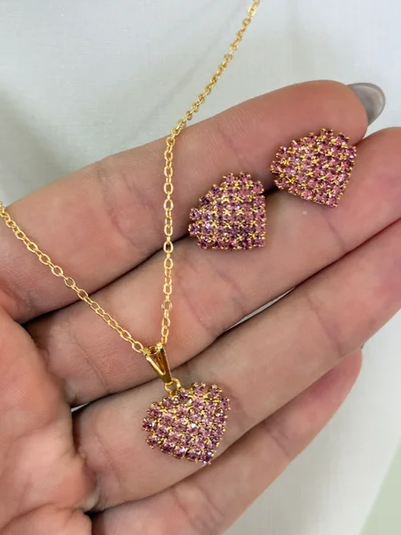 CONJUNTO CORAÇÕES STRASS - FOLHEADO