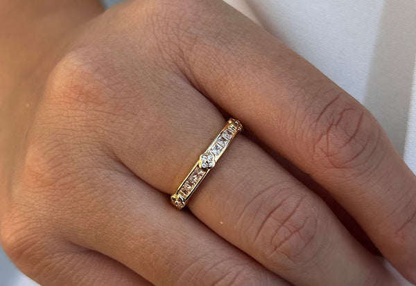 ANEL APARADOR - BIJU FINA