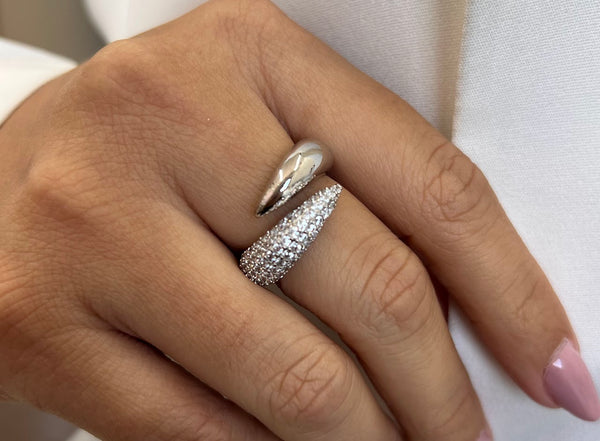 ANEL BIJU FINA CRAVEJADO