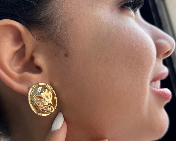 BRINCO BOTÃO OVAL - BIJU FINA