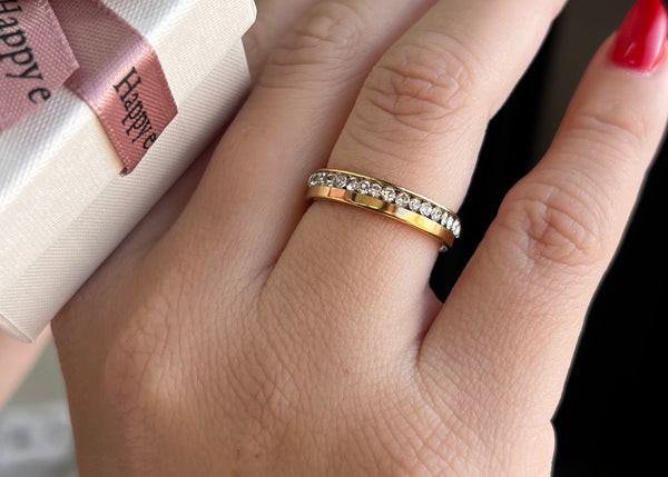 ANEL RAIA BRILHANTE - AÇO INOXIDÁVEL